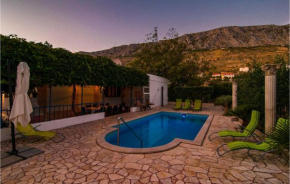 Awesome Home In Dugi Rat With Wifi